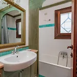 Cala Del Faro - Giardino E Accesso Privato Al Mare 아파트